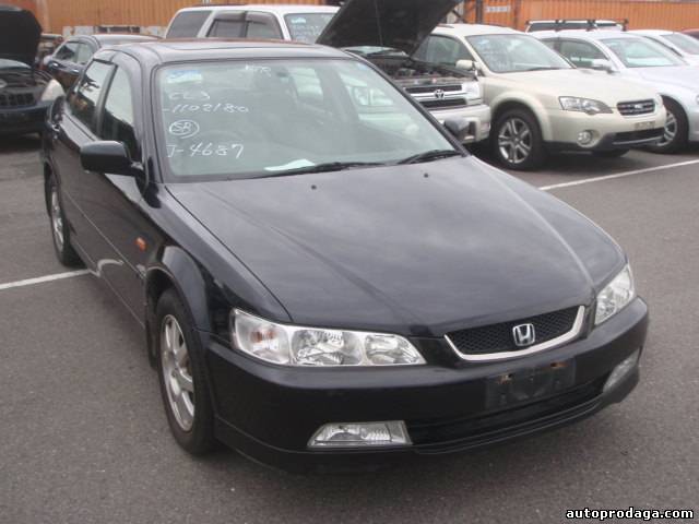 Honda Accord седан 2001 года всего за 2400$