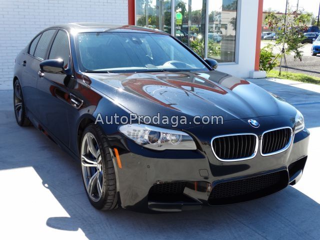 2013 BMW M5 Base - $22,400