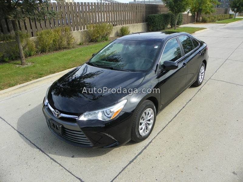 2016 T0Y0TA CAMRY LE