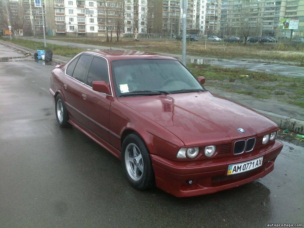Продам BMW 520i